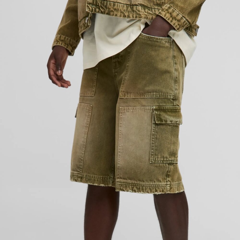NEW! boohooMAN Regular Green Tinted Cargo Denim Jorts Shorts | 30